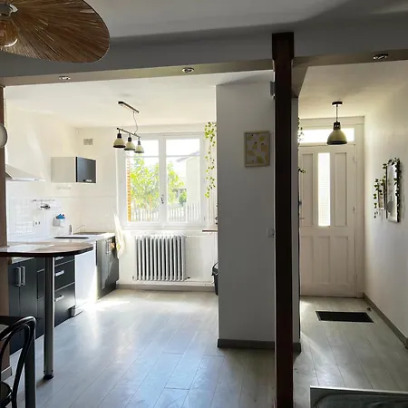 Au Coeur De La Drome Des Collines Apartment